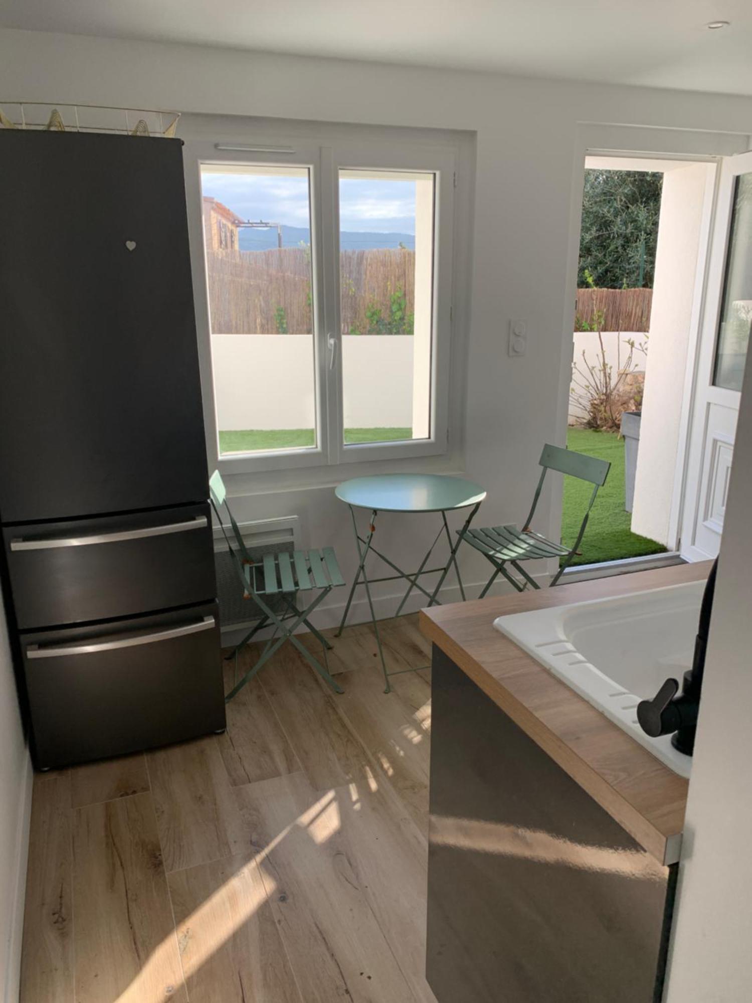 Studio Calme Aux Terrasses De Cassis Extérieur photo